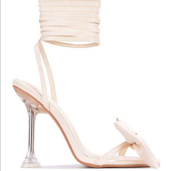 Cape Robbin Wrap Around Heels - Picture 2 of 10